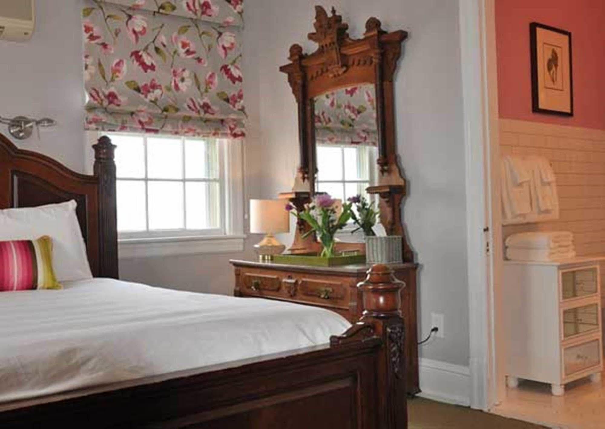 Peter Shields Inn & Restaurant Cape May Exteriör bild